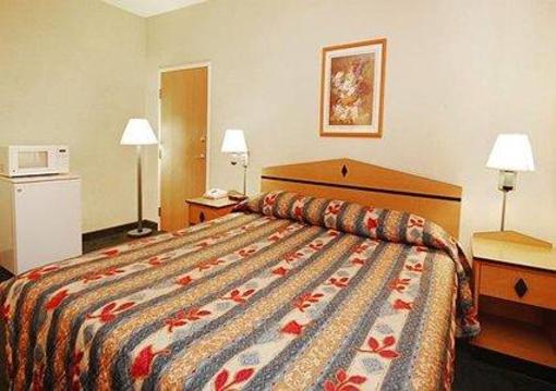фото отеля Econo Lodge Airport Colorado Springs