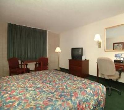 фото отеля AmericInn Hotel & Suites Salina