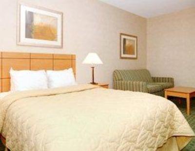 фото отеля AmericInn Hotel & Suites Salina