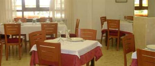 фото отеля Hotel San Cristobal La Cisterniga