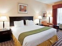 Holiday Inn Express Hotel & Suites Laurel