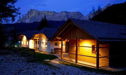 фото отеля Hotel Dolomiti Badia