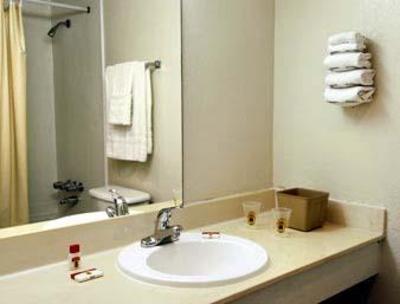 фото отеля Super 8 Lake City