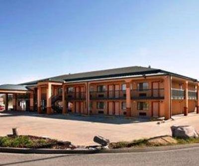 фото отеля Super 8 St. Joseph MO