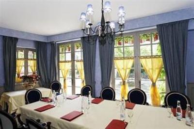 фото отеля Hotel Le Manoir De Beaulieu-sur-Dordogne