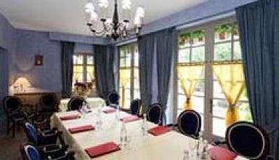 фото отеля Hotel Le Manoir De Beaulieu-sur-Dordogne