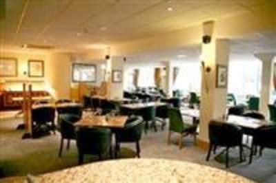 фото отеля Park Inn Harlow