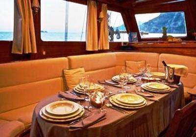 фото отеля Plaghia Boat and Breakfast