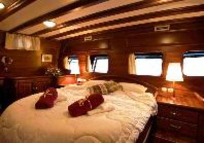 фото отеля Plaghia Boat and Breakfast