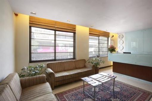 фото отеля Curzon Suites