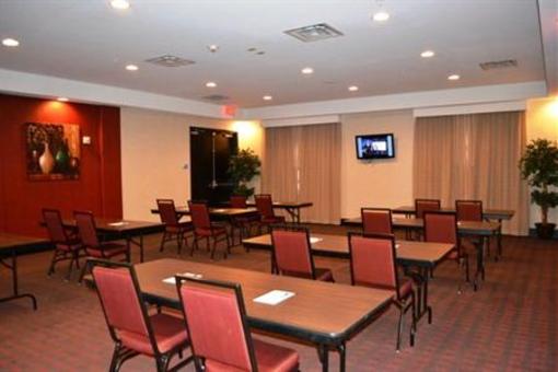 фото отеля Holiday Inn Express Duncan Oklahoma Hotel