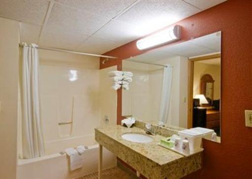фото отеля Americas Best Value Inn - Tulsa Airport