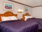 фото отеля Econo Lodge West