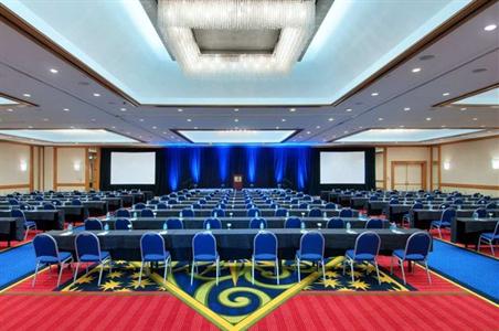 фото отеля Doubletree Hotel Tulsa-Warren Place