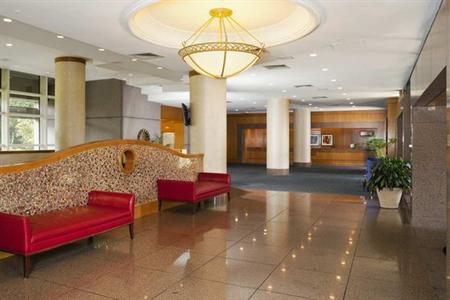 фото отеля Doubletree Hotel Tulsa-Warren Place