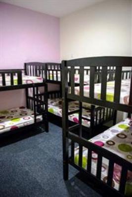 фото отеля Raizzy's Guesthouse