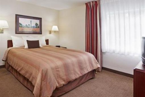 фото отеля Candlewood Suites Columbus Airport