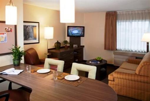 фото отеля Candlewood Suites Columbus Airport