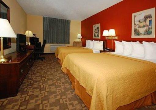 фото отеля Quality Inn Topeka