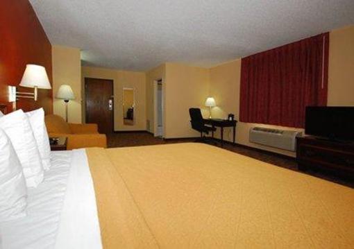 фото отеля Quality Inn Topeka
