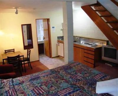 фото отеля Ruapehu Mountain Motel and Lodge