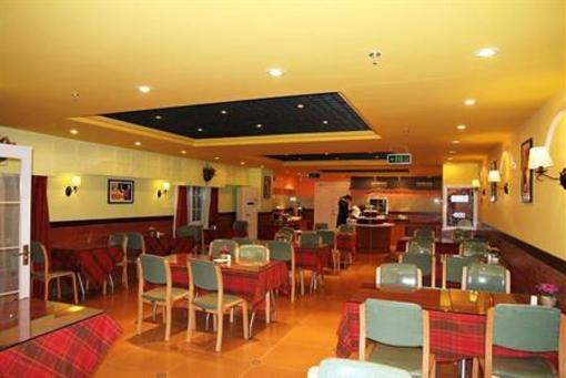 фото отеля Home Inn Yangzhou Wenchangge Huanggong Plaza