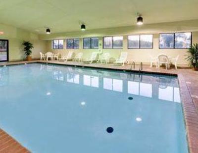 фото отеля Hawthorn Suites by Wyndham Midwest City Tinker/Air Base