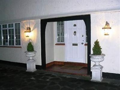 фото отеля Westfields Guest House Bromley