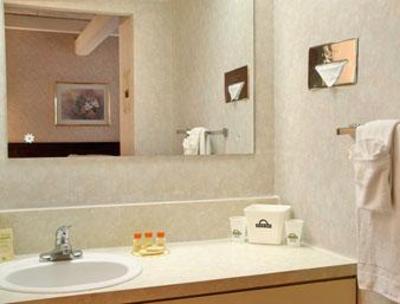 фото отеля Days Inn St Louis North Airport