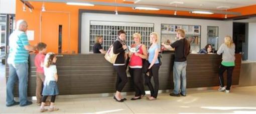 фото отеля Hostel Hamburg Horner Rennbahn