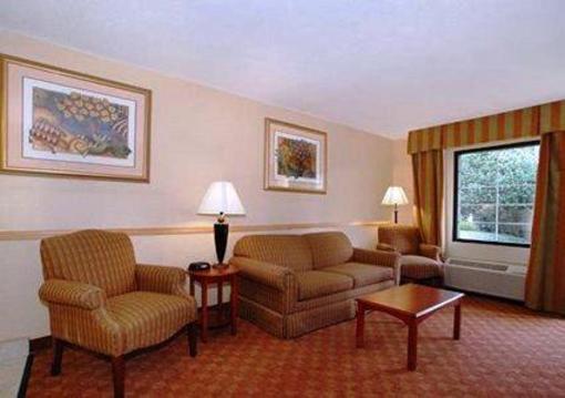 фото отеля Quality Inn & Suites Hanes Mall