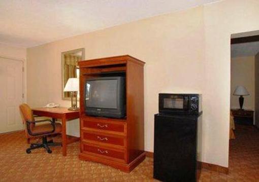 фото отеля Quality Inn & Suites Hanes Mall