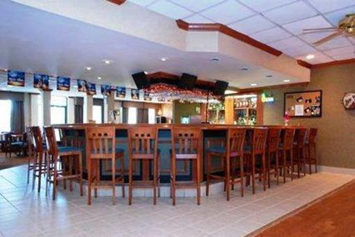 фото отеля Quality Inn & Suites Hanes Mall