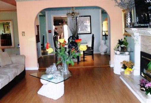 фото отеля Diana's Luxury Bed & Breakfast Vancouver