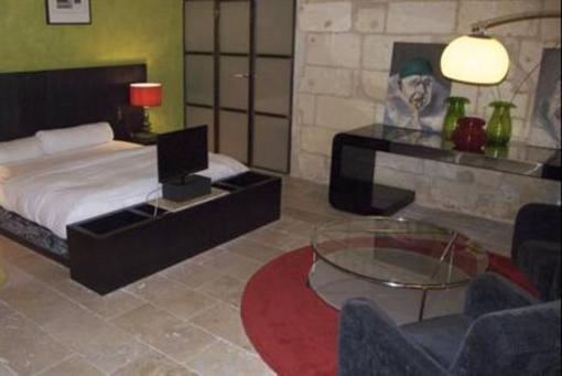 фото отеля Hotel Saint Trophime