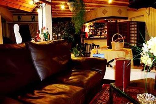 фото отеля Logis Domaine de l'Arbrelle