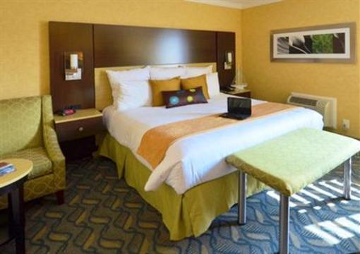 фото отеля Little Inn by the Bay Newport Beach Hotel