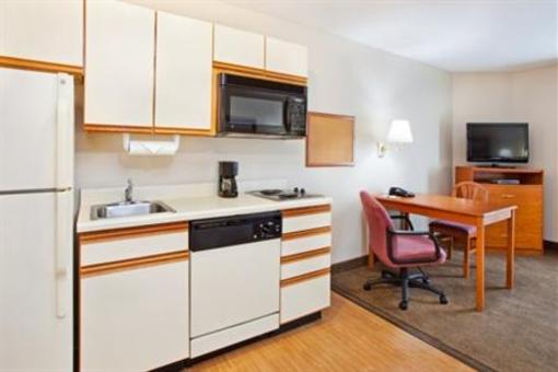 фото отеля Candlewood Suites Huntersville