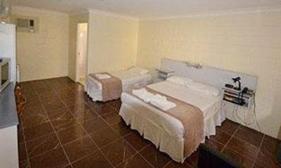 фото отеля Spanish Lace Motor Inn