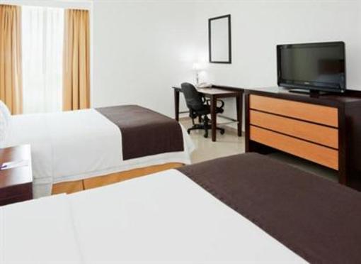 фото отеля Holiday Inn Express Paraiso Dos Bocas