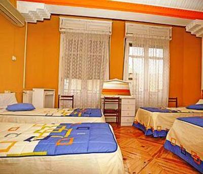 фото отеля Hostal Alcazar Regis