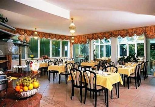 фото отеля Garten Hotel Ponick Cologne