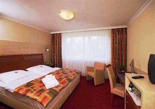 фото отеля Garten Hotel Ponick Cologne