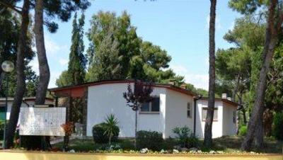 фото отеля La Serra Holiday Village & Beach Resort