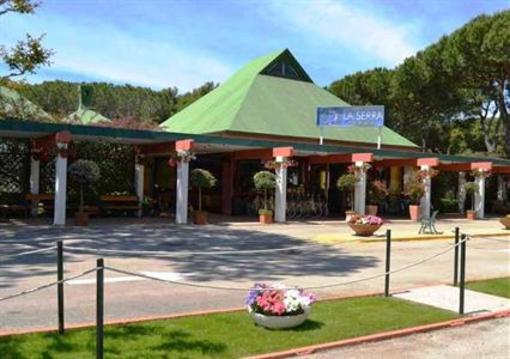 фото отеля La Serra Holiday Village & Beach Resort