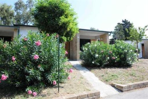 фото отеля La Serra Holiday Village & Beach Resort