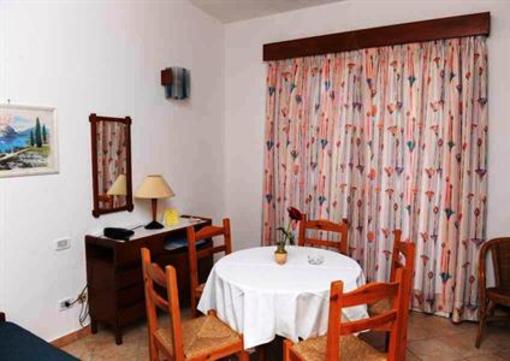 фото отеля La Serra Holiday Village & Beach Resort