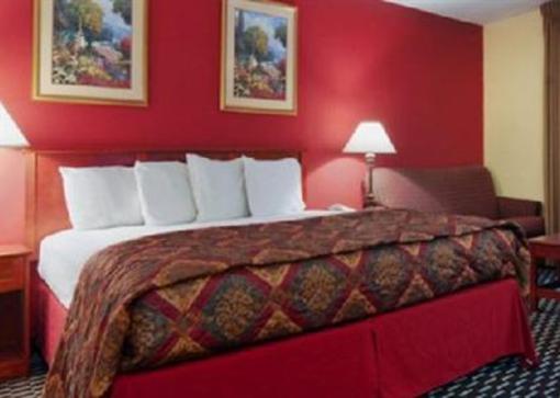 фото отеля GuestHouse International Inn & Suites Savannah-Midtown