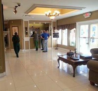 фото отеля GuestHouse International Inn & Suites Savannah-Midtown