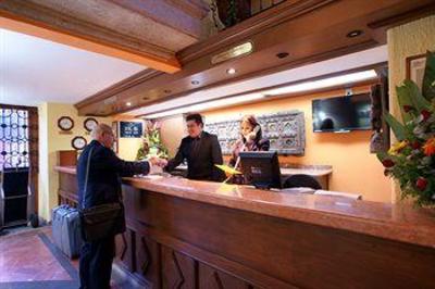 фото отеля Santiago de Compostela Hotel Guadalajara